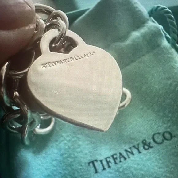 Tiffany & Co. Silver Heart Tag Bracelet - Picture 4 of 5